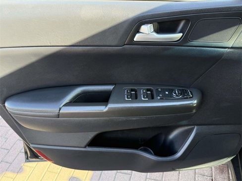 Used 2017 Kia Sportage EX w/ EX Premium Package image 11