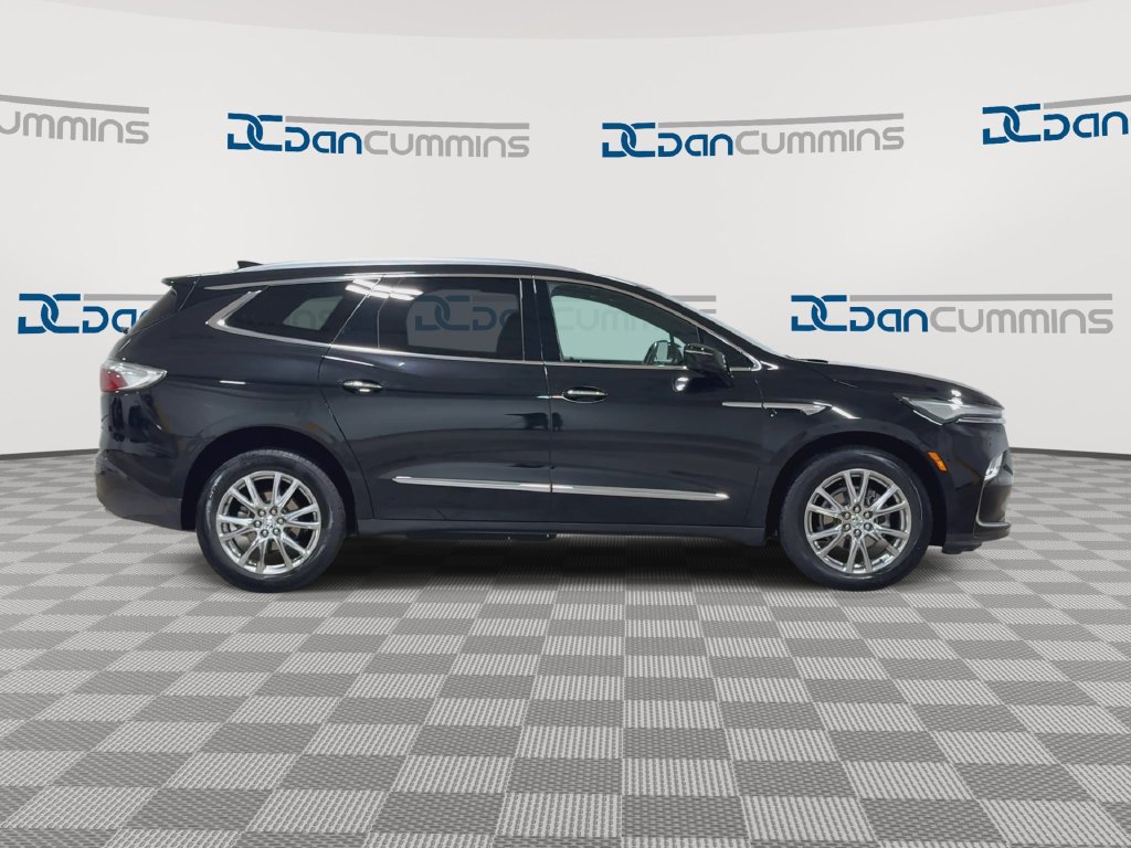 Used 2023 Buick Enclave Premium w/ Experience Buick Package AWD/4WD image 9