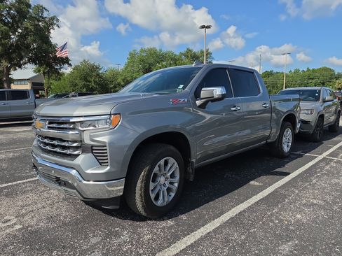 Used 2023 Chevrolet Silverado 1500 LTZ w/ LTZ Premium Package AWD/4WD image 7