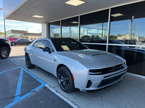 New 2026 Dodge Charger Scat Pack w/ Blacktop Package AWD/4WD image 2