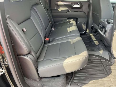 New 2026 GMC Sierra 1500 SLT w/ SLT Premium Plus Package AWD/4WD image 13