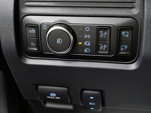 Used 2026 Ford F250 Platinum AWD/4WD image 27
