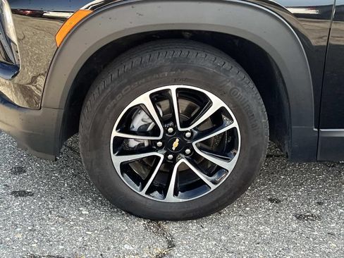 Used 2025 Chevrolet TrailBlazer LT AWD/4WD image 25