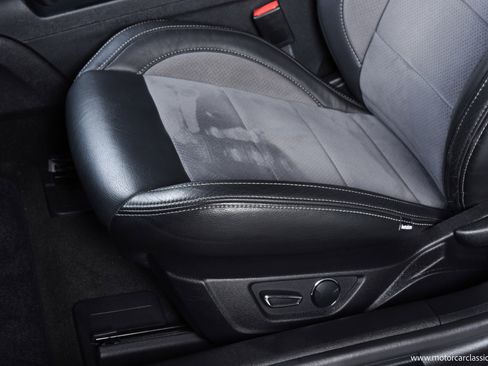 Used 2017 Ford Mustang GT Premium w/ GT Performance Package image 26