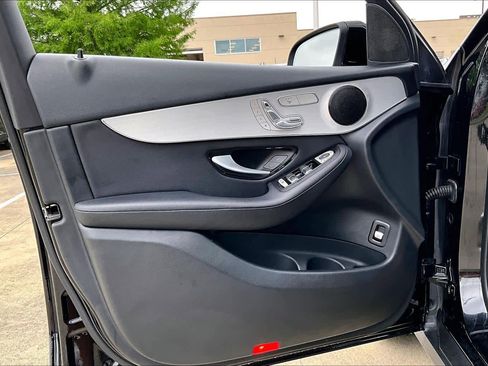 Used 2019 Mercedes-Benz GLC 300 image 19