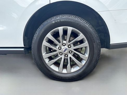 Used 2020 Ford Expedition Limited AWD/4WD image 12
