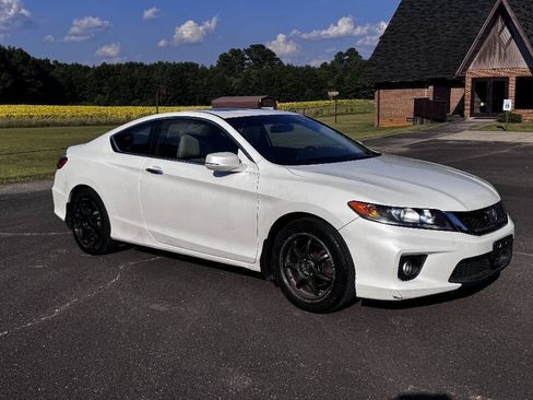 Used 2013 Honda Accord EX image 2