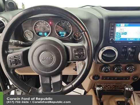 Used 2011 Jeep Wrangler Unlimited Rubicon w/ Dual Top Group image 14