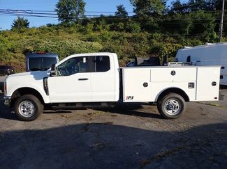 New 2025 Ford F350 XL w/ XL Chrome Package video 2