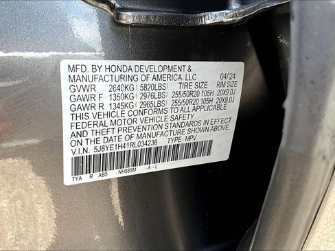 Used 2024 Acura MDX SH-AWD w/ Technology Package image 28