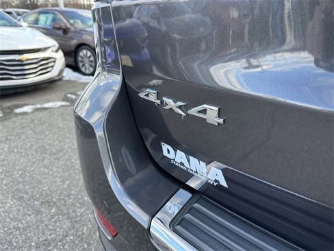 Used 2018 Jeep Grand Cherokee Limited image 45