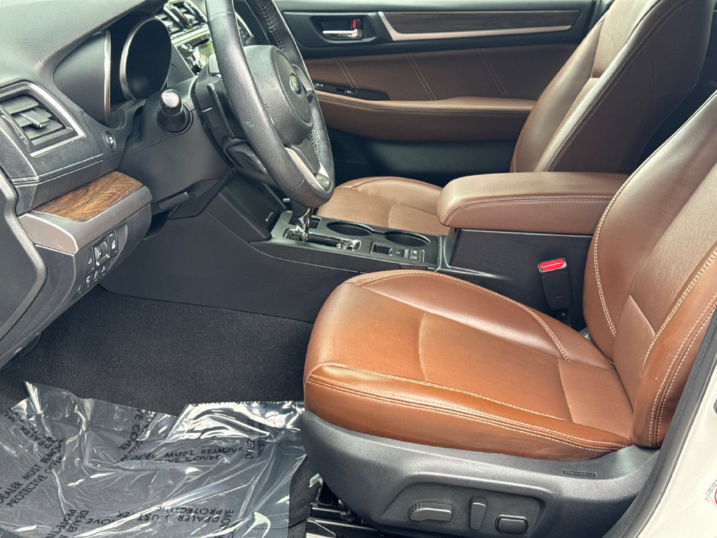 Used 2019 Subaru Outback 2.5i Touring w/ Popular Package #3A AWD/4WD image 12