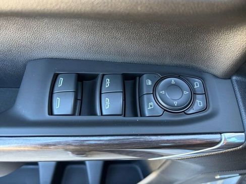 Used 2021 Chevrolet Silverado 1500 LTZ image 4