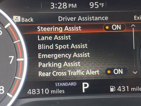 Used 2023 Nissan Rogue SV image 11