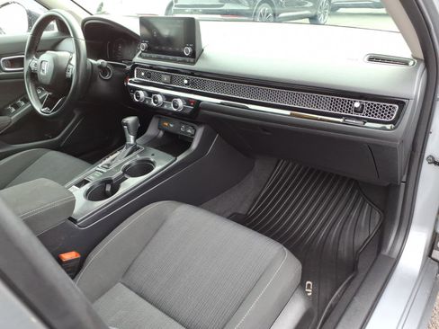 Used 2022 Honda Civic EX image 10