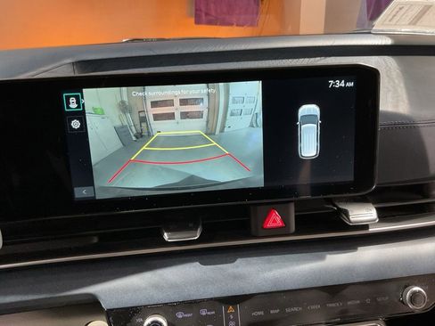 New 2026 Kia Carnival EX FWD image 16