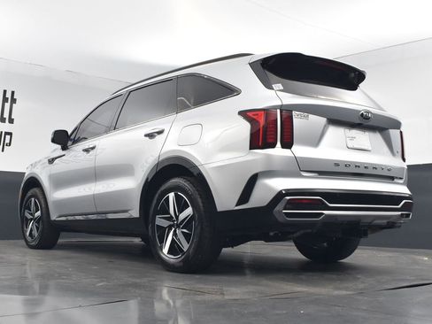 Used 2021 Kia Sorento S FWD image 20