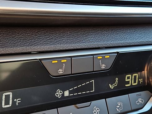 New 2025 Nissan Altima 2.5 SR image 18