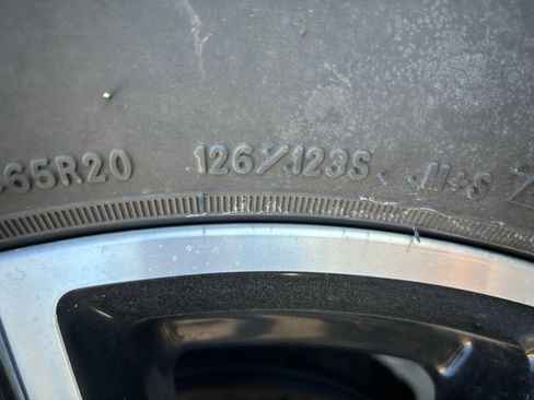 Used 2024 GMC Sierra 2500 AT4 w/ Technology Package image 10