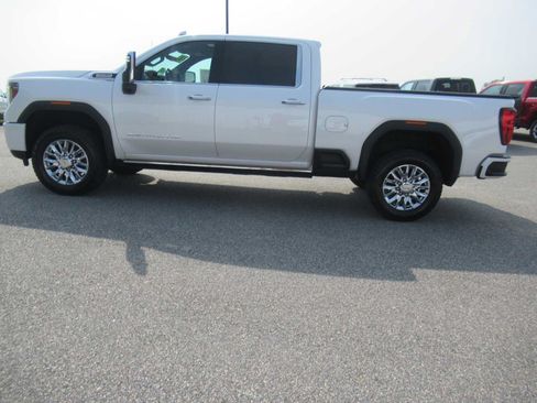 Used 2023 GMC Sierra 2500 Denali w/ Technology Package AWD/4WD image 8