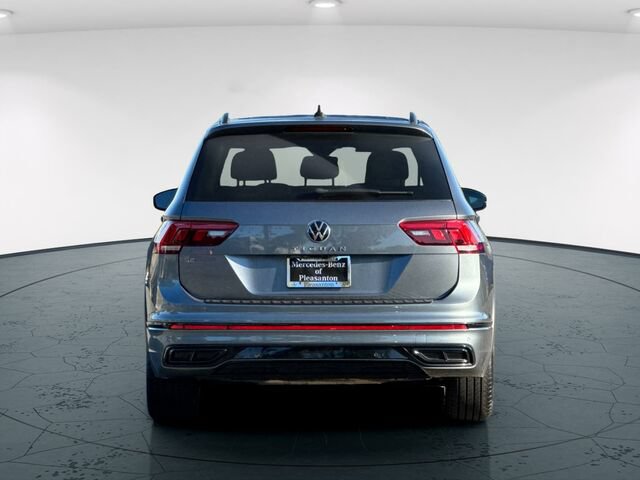 Used 2023 Volkswagen Tiguan SE R-Line FWD image 5