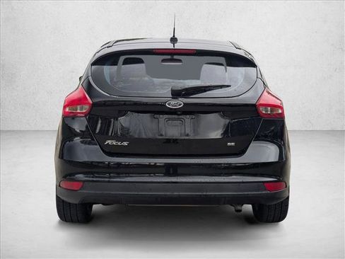 Used 2018 Ford Focus SE image 6