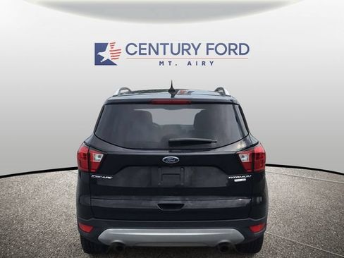 Used 2019 Ford Escape Titanium AWD/4WD image 4