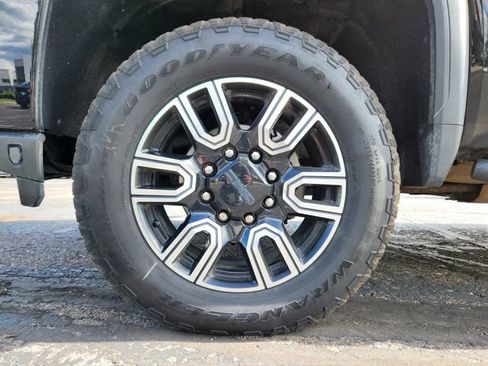 Used 2020 GMC Sierra 2500 AT4 w/ AT4 Premium Package AWD/4WD image 26