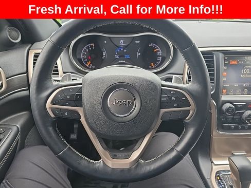 Used 2017 Jeep Grand Cherokee Limited AWD/4WD image 4