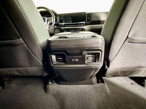 Used 2022 Chevrolet Silverado 1500 LT Trail Boss image 25