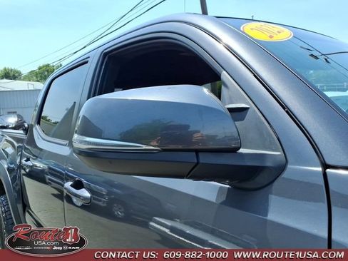Used 2023 Toyota Tacoma TRD Off-Road AWD/4WD image 11
