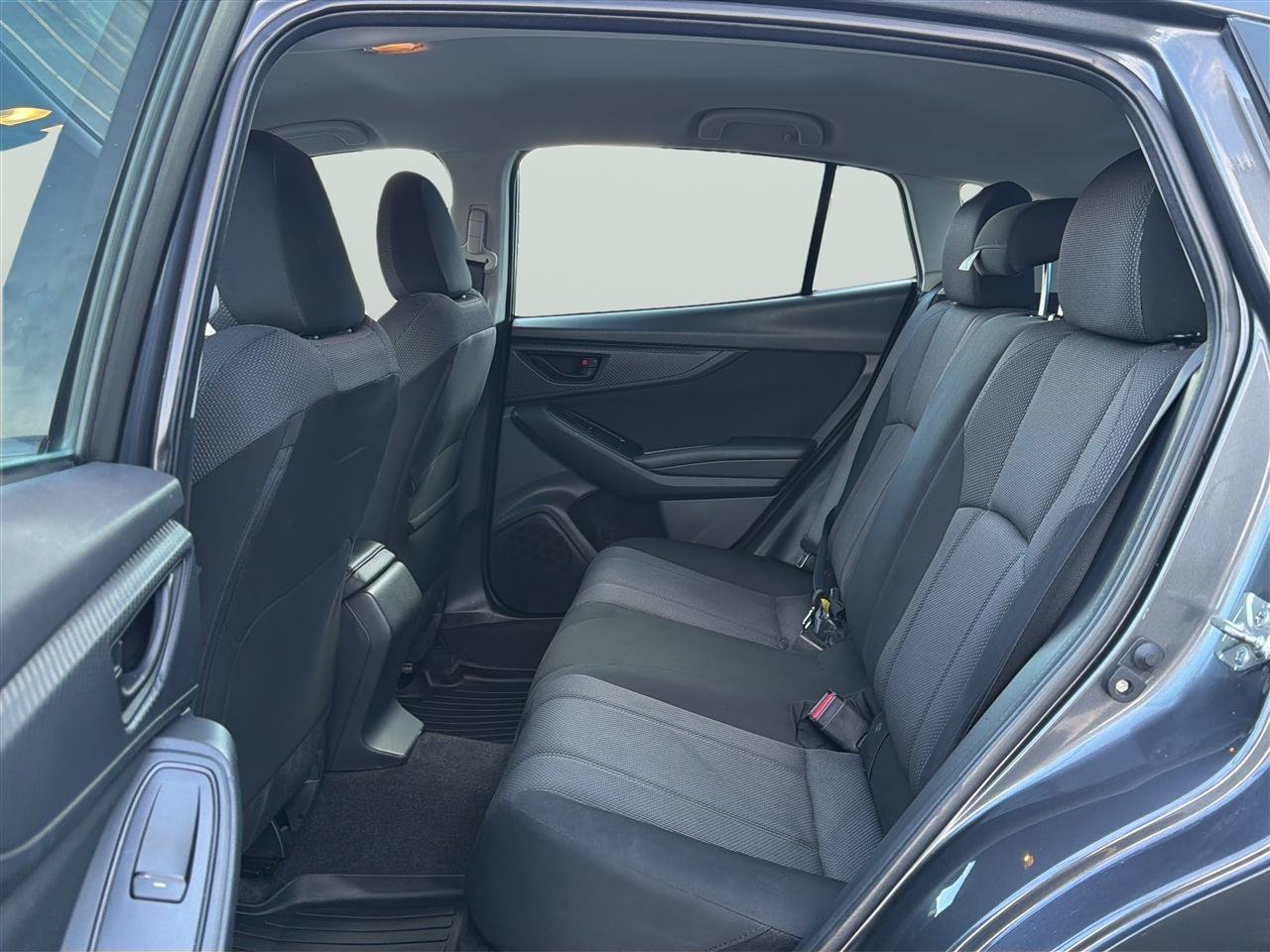 Used 2018 Subaru Impreza 2.0i Premium AWD/4WD image 16