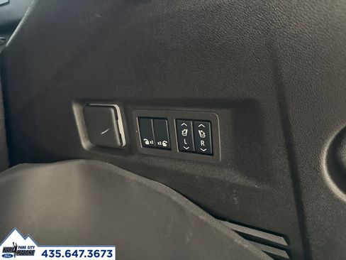 Used 2024 Chevrolet Tahoe Premier w/ Premium Package AWD/4WD image 24