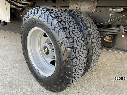 Used 2023 Chevrolet Silverado 3500 LT w/ Convenience Package image 16