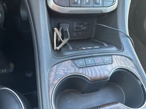 Certified 2021 GMC Acadia Denali w/ Denali Technology Package image 36