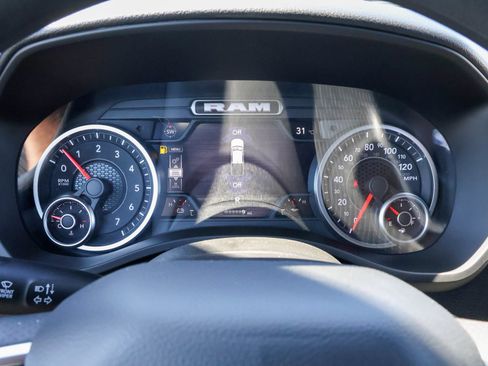 New 2026 RAM 1500 Express AWD/4WD image 25