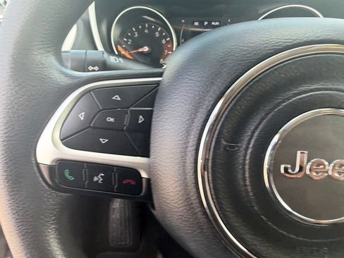 Used 2018 Jeep Compass Sport AWD/4WD image 14
