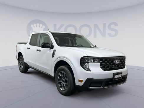 New 2025 Ford Maverick XLT w/ XLT Luxury Package image 10