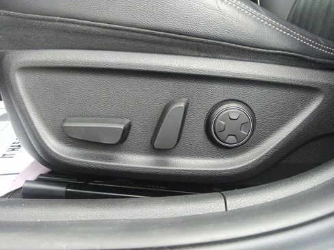 Used 2020 Genesis G70 2.0T w/ Elite Package RWD image 19