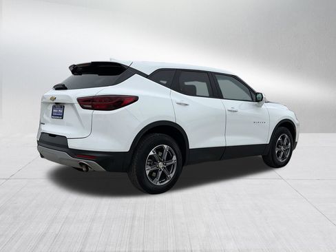 Used 2023 Chevrolet Blazer LT FWD image 5