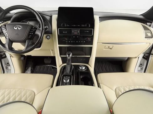 Used 2024 INFINITI QX80 Sensory image 24