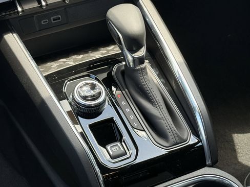 New 2026 GMC Canyon Elevation w/ Convenience Package image 15