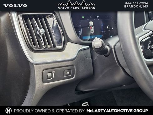 Used 2022 Volvo XC60 B5 R-Design image 20
