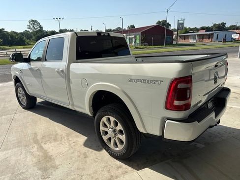 Used 2022 RAM 3500 Laramie AWD/4WD image 4