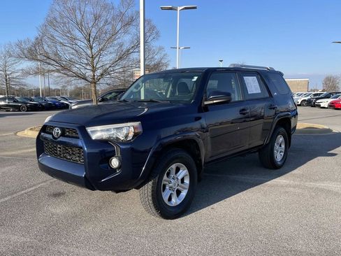 Used 2018 Toyota 4Runner SR5 image 8