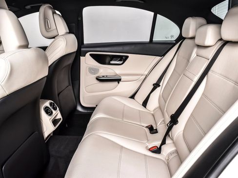 Used 2023 Mercedes-Benz C 300 4MATIC Sedan image 20