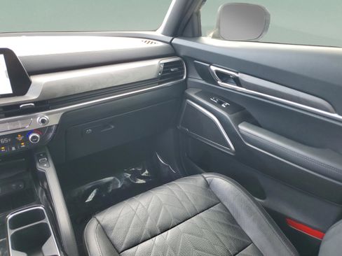 Used 2023 Kia Telluride EX X-Line image 12