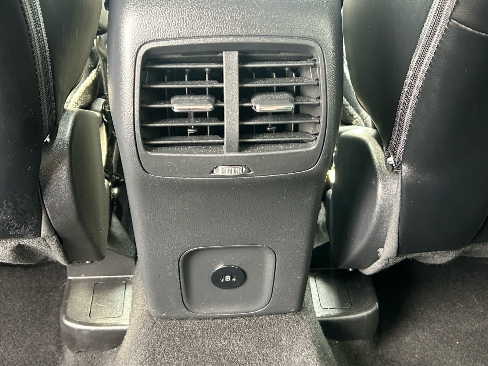 Used 2025 Ford Escape Platinum AWD/4WD image 11