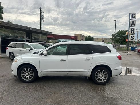 Used 2017 Buick Enclave Leather AWD/4WD image 2