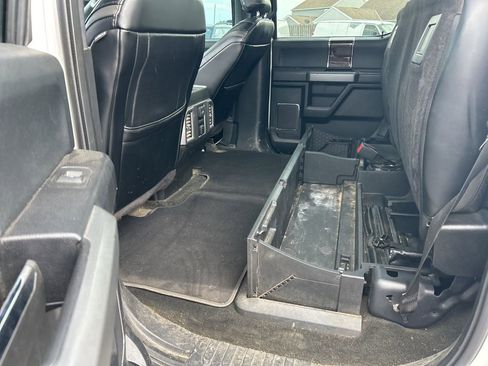 Used 2017 Ford F250 Platinum w/ Platinum Ultimate Package AWD/4WD image 28